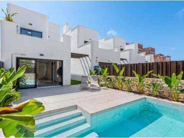 Chalet Venta Pilar de la Horadada, Mil Palmeras