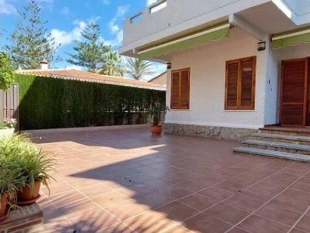 Chalet Venta Pilar de la Horadada, Pueblo Latino