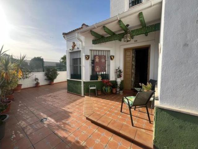 Chalet Venta Pilas, Pilas