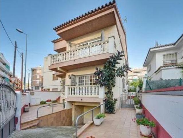 Chalet Venta Pineda de Mar, Centre