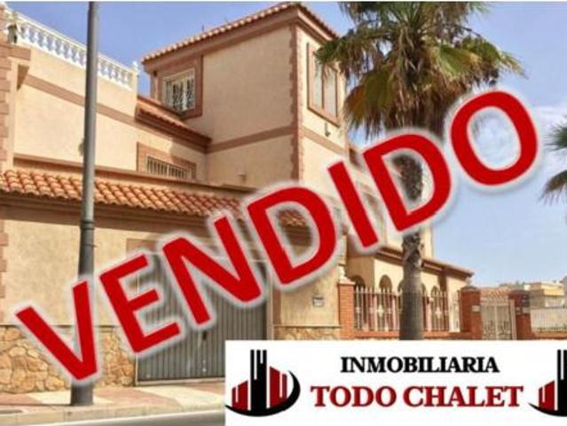 Chalet Venta Roquetas de Mar, Urbanización de Roquetas Las Marinas