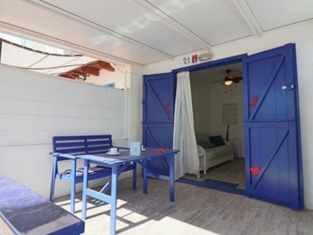 Chalet Venta Roses, Centre