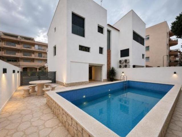 Chalet Venta Roses, Santa Margarida
