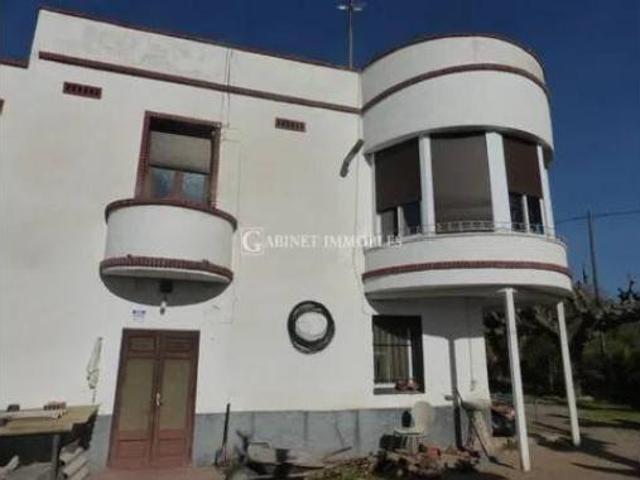 Chalet Venta Reus, Ponent