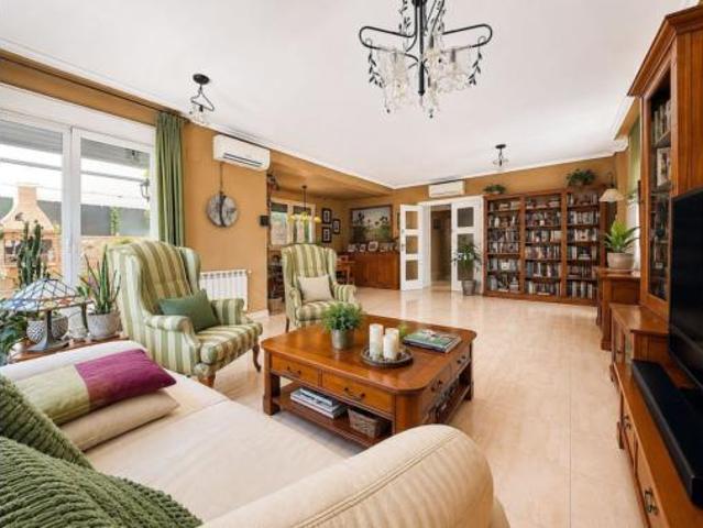 Chalet Venta Rivas Vaciamadrid, Centro