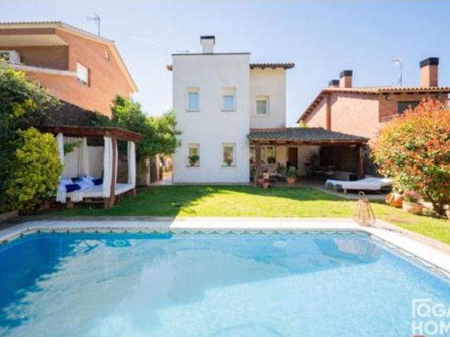 Chalet Venta Rubí, Can Fatjó Can Ximelis Can Serrafosà Sant Jordi Park