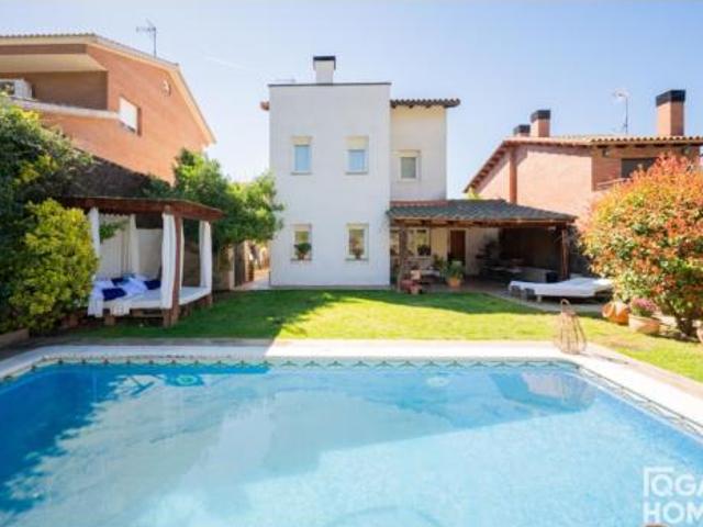 Chalet Venta Rubí, Can Fatjó Can Ximelis Can Serrafosà Sant Jordi Park