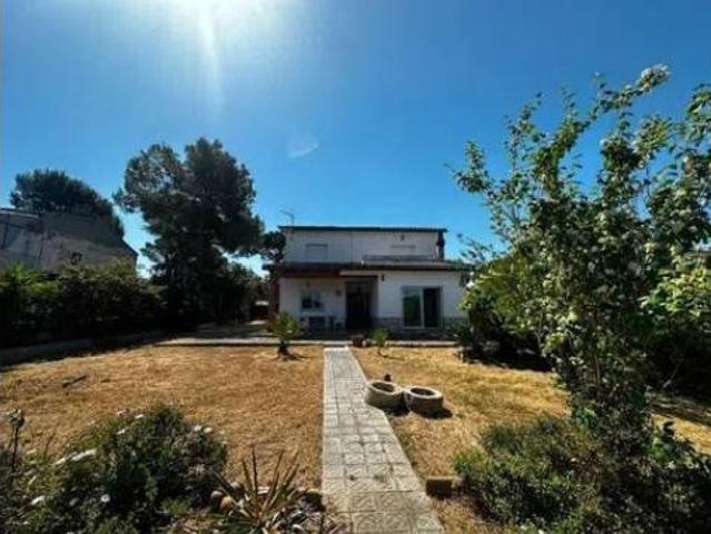 Chalet Venta Tordera, Urbanitzacions Niàgara Parc Àgora Parc Roca Rossa