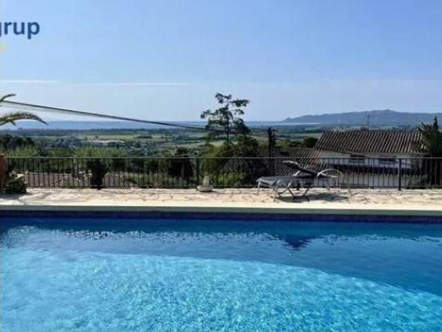 Chalet Venta Torroella de Montgrí, Torroella de Montgrí Poble y Áreas Rurales