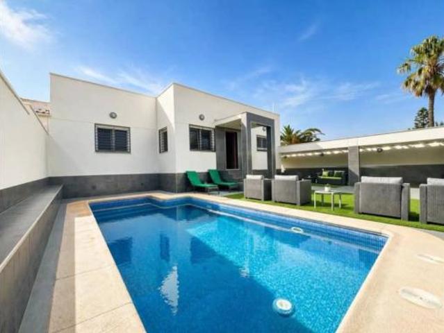 Chalet Venta Torrevieja, Torrevieja
