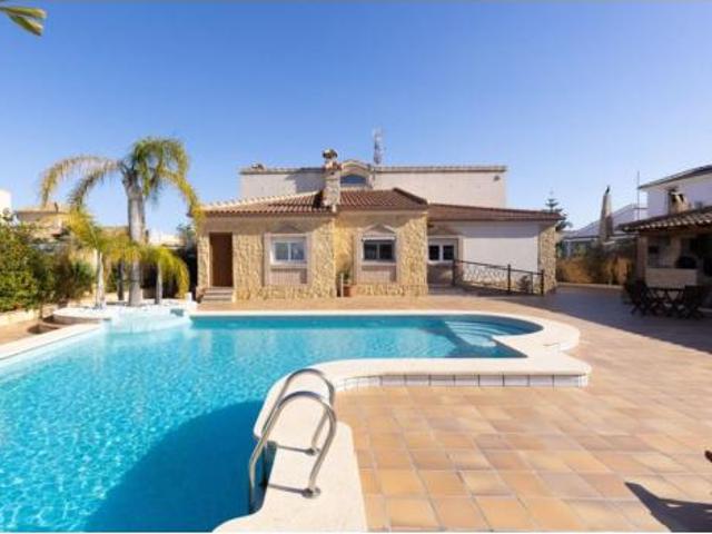 Chalet Venta Torrevieja, Centro