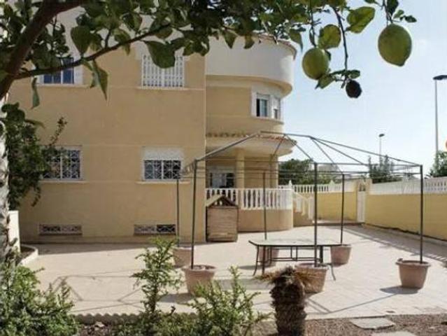 Chalet Venta Torrevieja, Centro