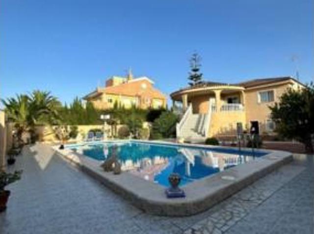 Chalet Venta Torrevieja, Centro