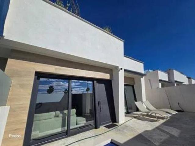 Chalet Venta Torre Pacheco, Núcleo