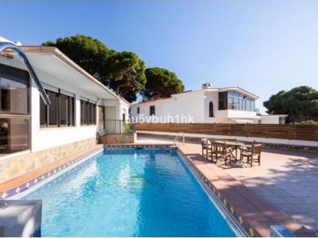 Chalet Venta Torremolinos, Centro
