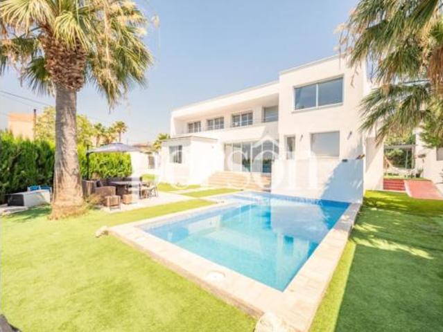Chalet Venta Torrent, Urbanizaciones Cumbres de Calicanto Manyes Barbeta