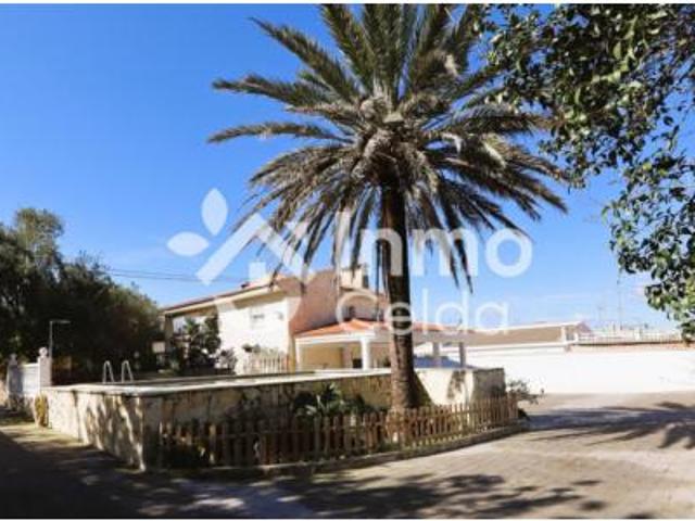 Chalet Venta Torrent, Urbanizaciones Cumbres de Calicanto Manyes Barbeta