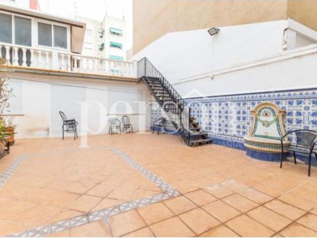 Chalet Venta Torrent, Poble Nou