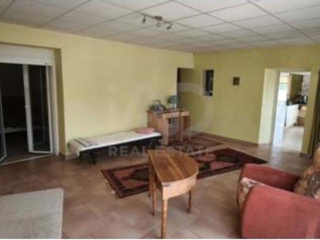 Chalet Venta Tortosa, Centre