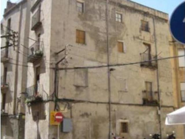 Chalet Venta Tortosa, Centre
