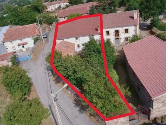 Chalet Venta Valdeolea, Barriopalacio