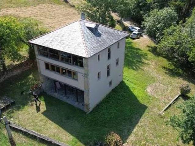 Chalet Venta Valdés, Valdés