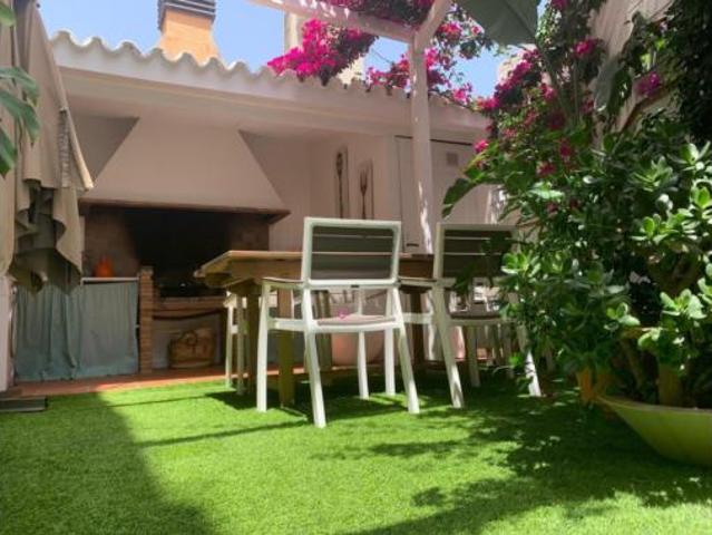 Chalet Venta València Capital, La Malva rosa