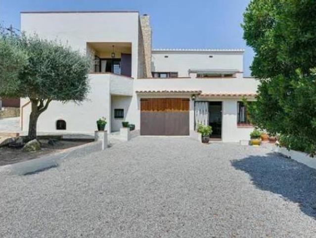 Chalet Venta Vall llobrega, Vall llobrega