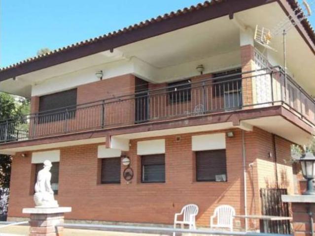 Chalet Venta Vallirana, Vallirana