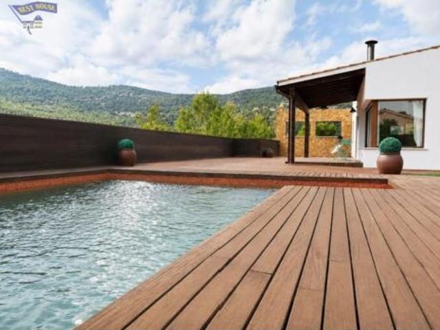 Chalet Venta Vallirana, Vallirana