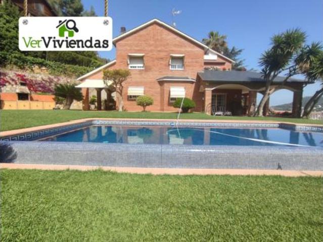 Chalet Venta Vallirana, Vallirana