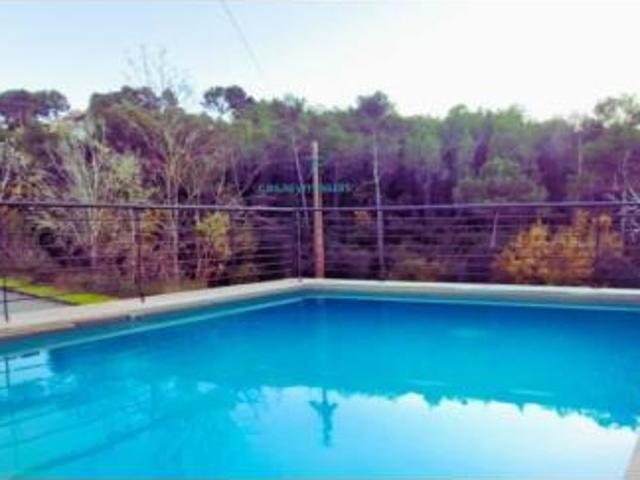 Chalet Venta Vallirana, Vallirana