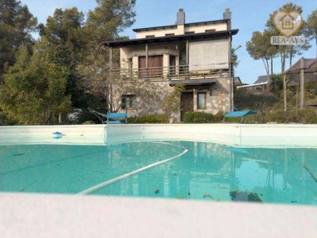 Chalet Venta Vallirana, Vallirana