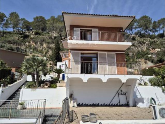 Chalet Venta Vallirana, Vallirana