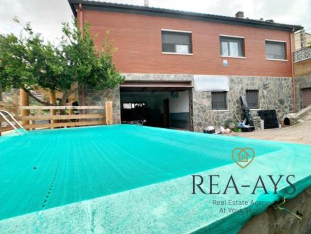 Chalet Venta Vallirana, Vallirana