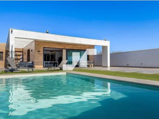 Chalet Venta Vila real, Madrigal