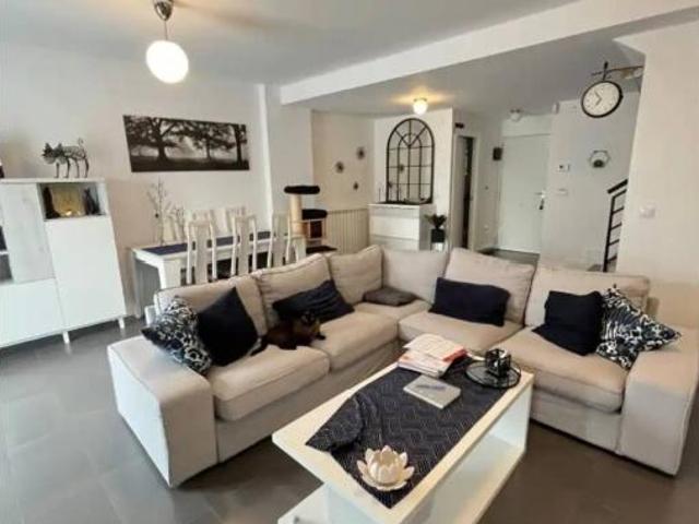Chalet Venta Villalbilla, Villalbilla