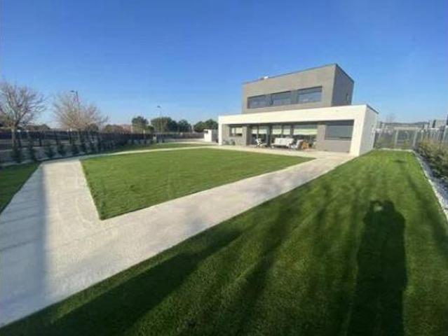 Chalet Venta Villalbilla, Villalbilla