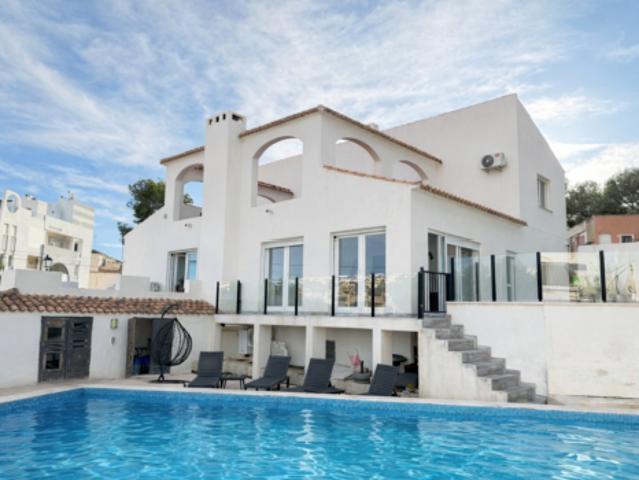 Chalet Venta Villamartín, Villamartín