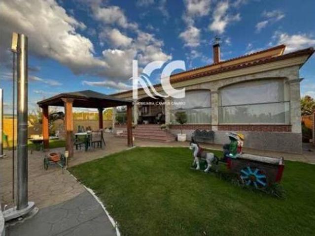 Chalet Venta Villamayor, Villamayor