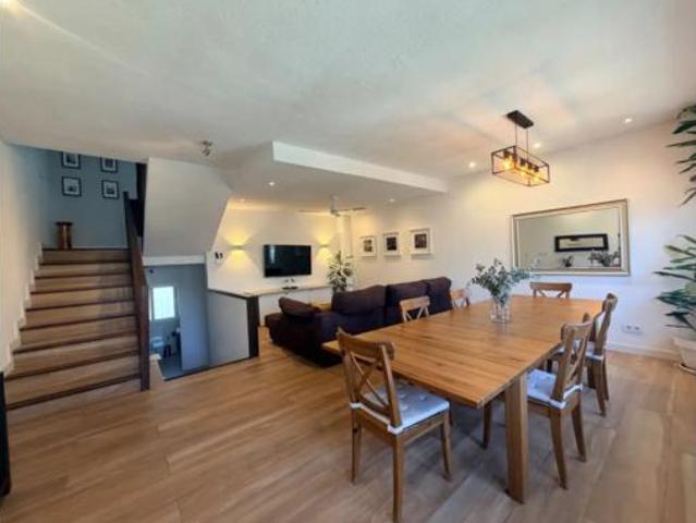Chalet Venta Villanueva de la Cañada, Núcleo Urbano