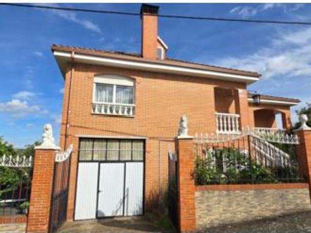 Chalet Venta Villaquilambre, Llano de Navatejera