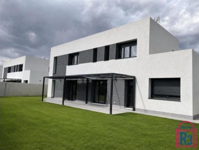 Chalet Venta Villaquilambre, Villarrodrigo de Las Regueras