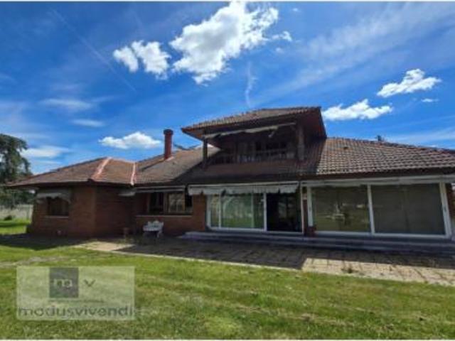 Chalet Venta Villaquilambre, Villaquilambre