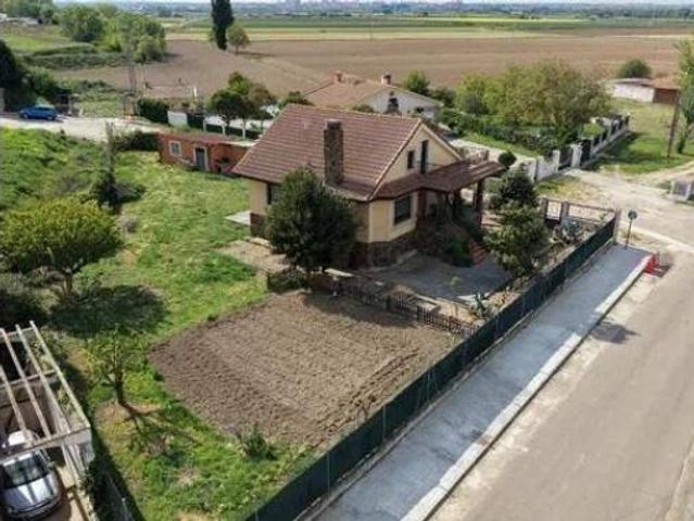Chalet Venta Villaralbo, Villaralbo
