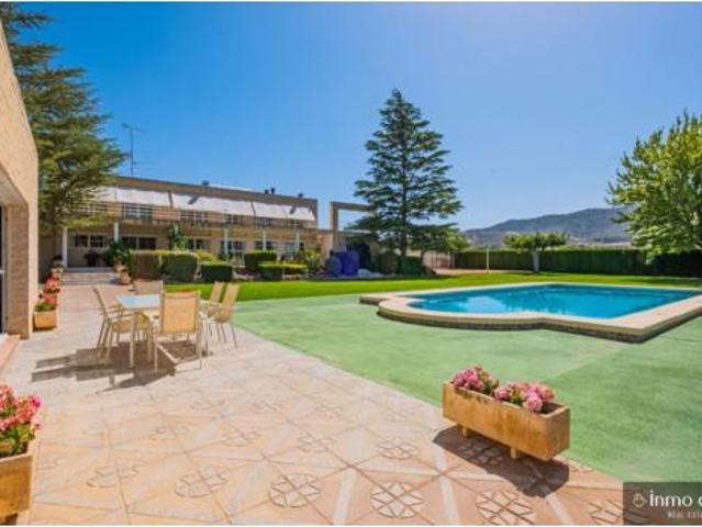 Chalet Venta Villena, Villena