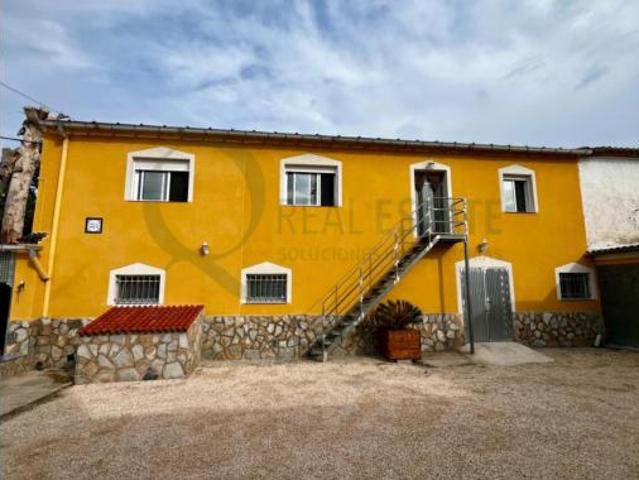 Chalet Venta Villena, Las Virtudes