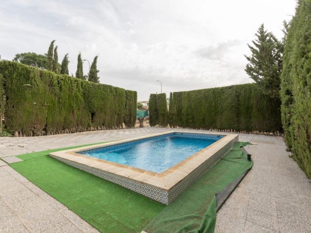 Chalet, Ventas de Huelma