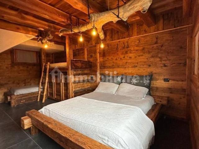 Chalet via Caduti per la Resistenza 15, Galleno, Corteno Golgi