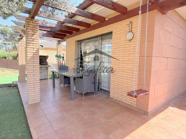 Chalet, Vidreres